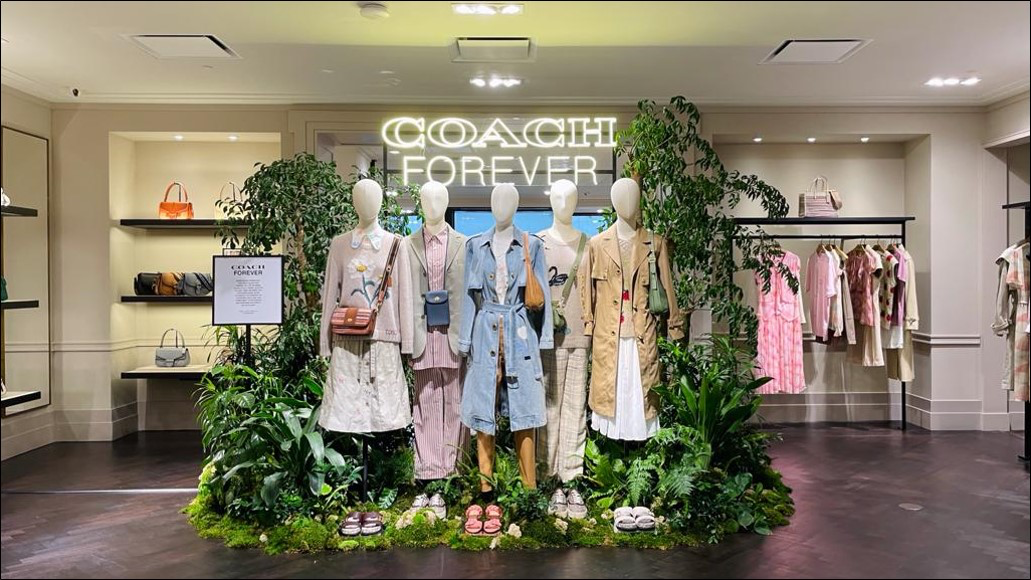 Coach forever pop-up